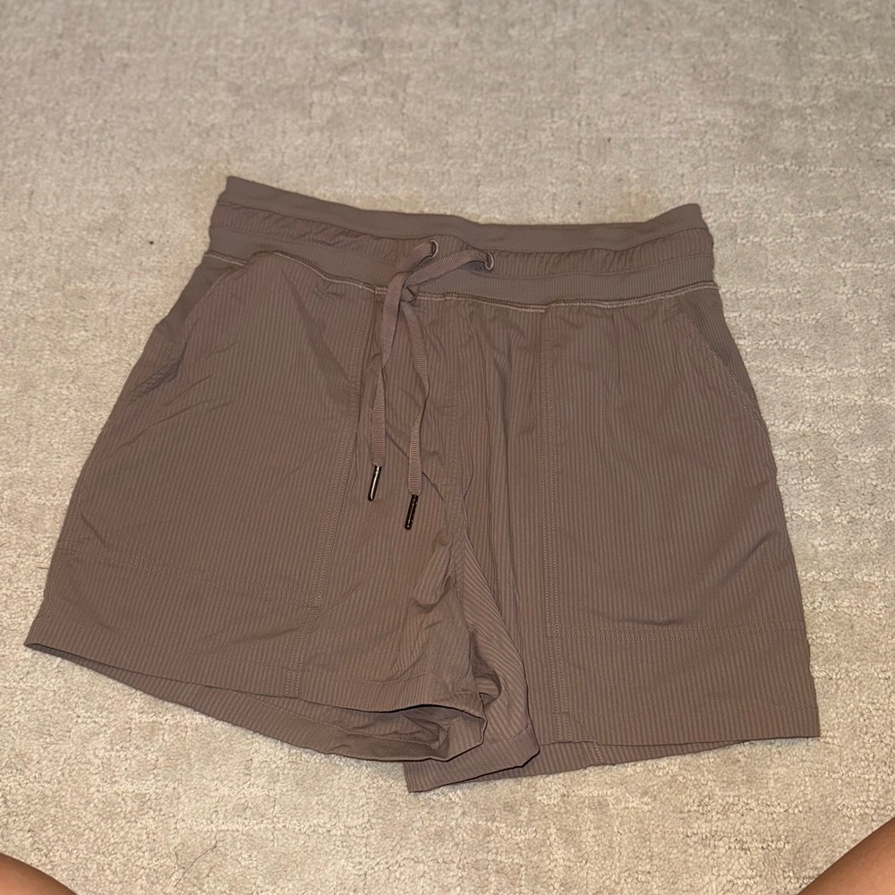 Lululemon Athletica Brown Athletic Shorts Relaxed Fit